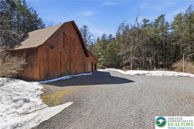 158 Halgas Lane, Tobyhanna Twp, PA 18350