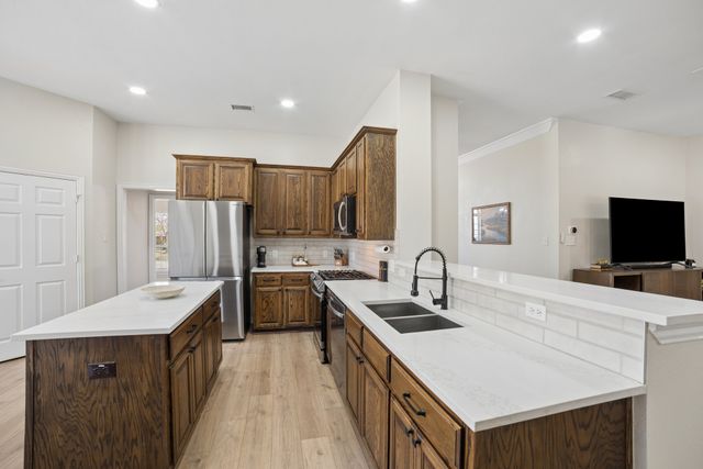 7410 Handen Drive, Rowlett, TX 75089