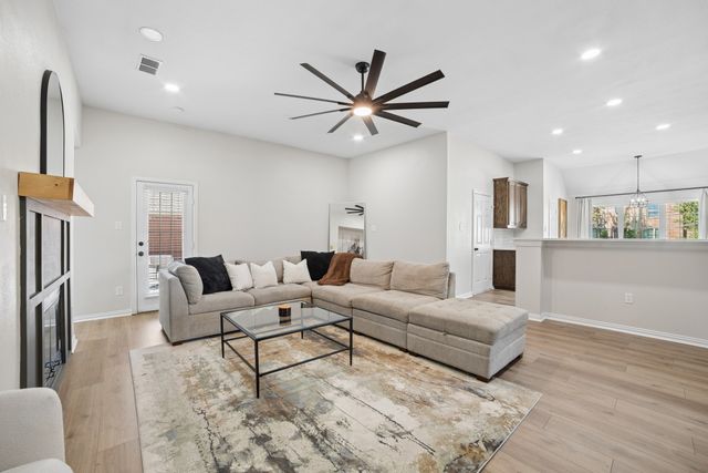 7410 Handen Drive, Rowlett, TX 75089