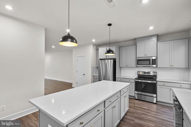 3571 STEPHENSONS HILL LN, Marshall, VA 20115
