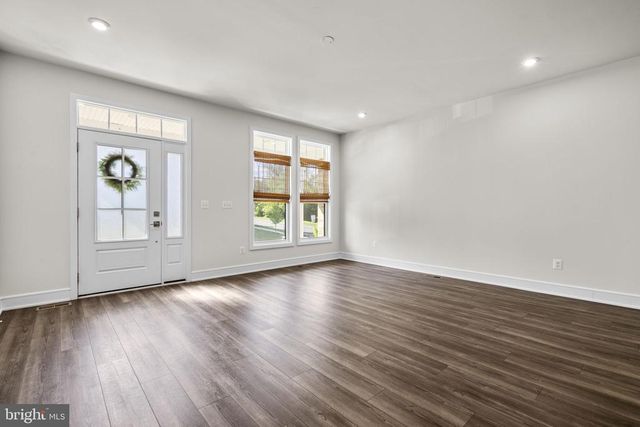 3571 STEPHENSONS HILL LN, Marshall, VA 20115