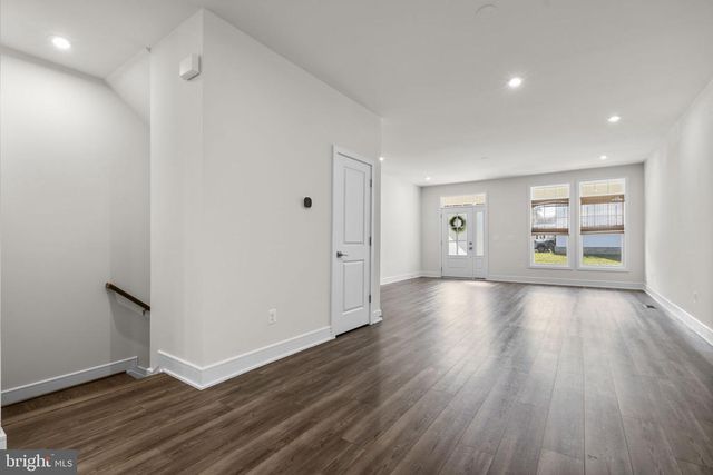 3571 STEPHENSONS HILL LN, Marshall, VA 20115
