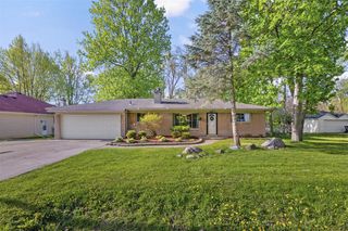 950 Gallaland Avenue, Rochester Hills, MI 48307
