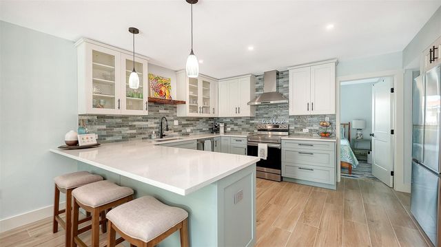 4720 GULF OF MEXICO DRIVE Villa 2, Longboat Key, FL 34228