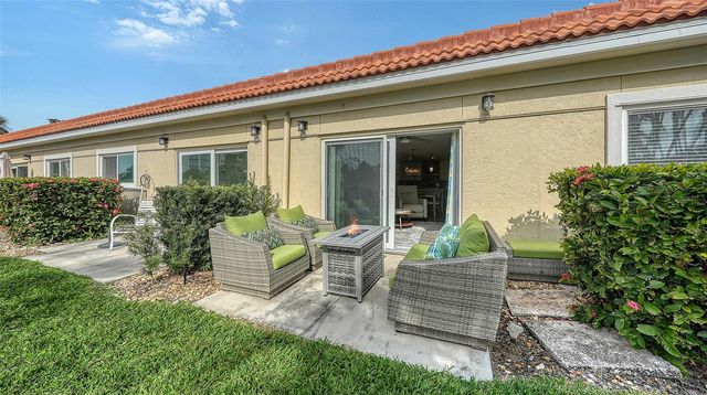 4720 GULF OF MEXICO DRIVE Villa 2, Longboat Key, FL 34228