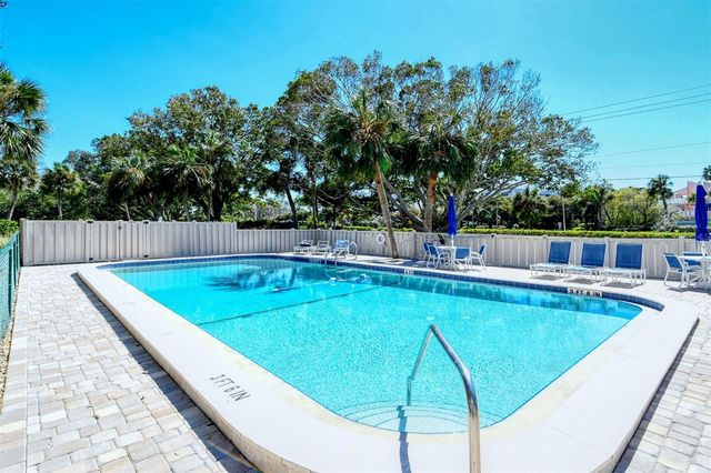 4720 GULF OF MEXICO DRIVE Villa 2, Longboat Key, FL 34228