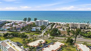 4720 GULF OF MEXICO DRIVE Villa 2, Longboat Key, FL 34228
