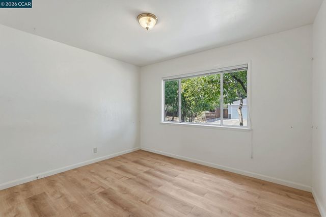 3712 Los Flores Ave, Concord, CA 94519