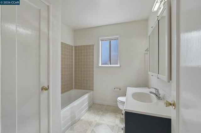 3712 Los Flores Ave, Concord, CA 94519
