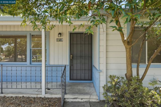 3712 Los Flores Ave, Concord, CA 94519