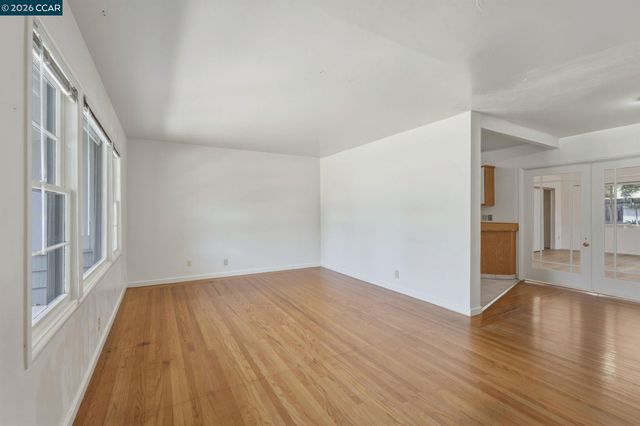 3712 Los Flores Ave, Concord, CA 94519