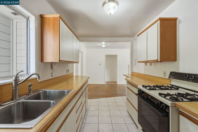 3712 Los Flores Ave, Concord, CA 94519