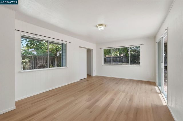 3712 Los Flores Ave, Concord, CA 94519