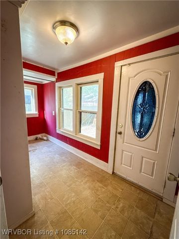 302 W Avenue E Street, Heavener, OK 74937