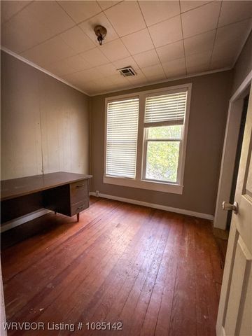 302 W Avenue E Street, Heavener, OK 74937