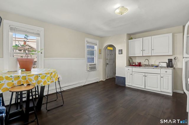 178 Linen Avenue, Bridgeport, CT 06604