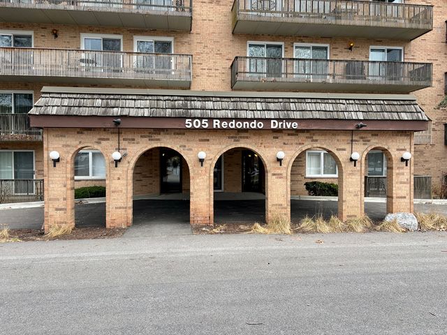 505 Redondo Drive 407, Downers Grove, IL 60516