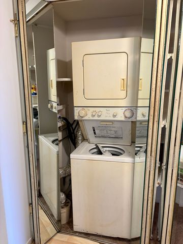 505 Redondo Drive 407, Downers Grove, IL 60516