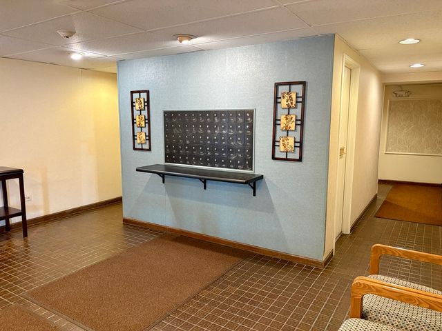 505 Redondo Drive 407, Downers Grove, IL 60516