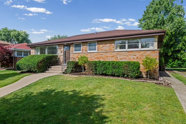 9338 Lowell Avenue, Skokie, IL 60076