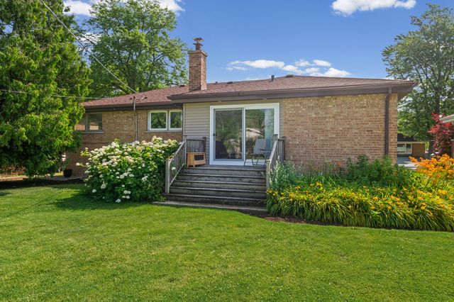 9338 Lowell Avenue, Skokie, IL 60076
