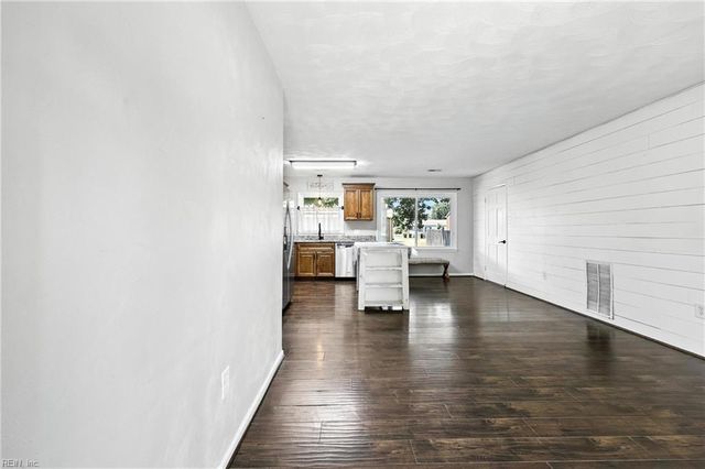 1805 Womble CT, Hampton, VA 23663