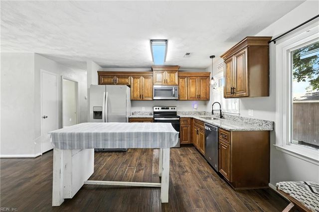 1805 Womble CT, Hampton, VA 23663