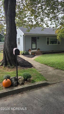 35 Wood Avenue, Port Monmouth, NJ 07758