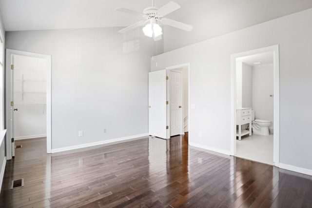 47606 WATKINS ISLAND SQ, Sterling, VA 20165