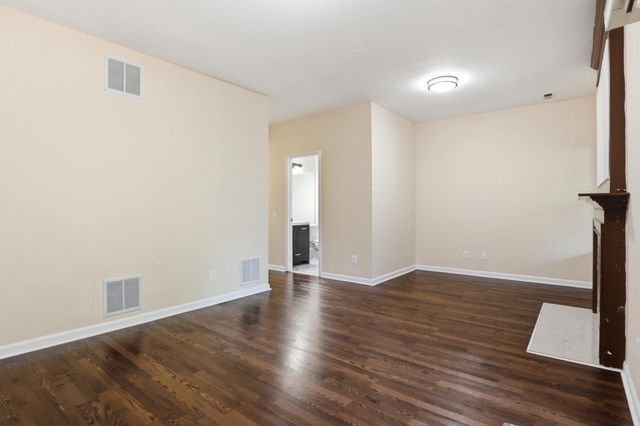47606 WATKINS ISLAND SQ, Sterling, VA 20165
