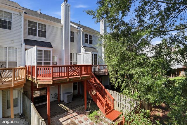 47606 WATKINS ISLAND SQ, Sterling, VA 20165