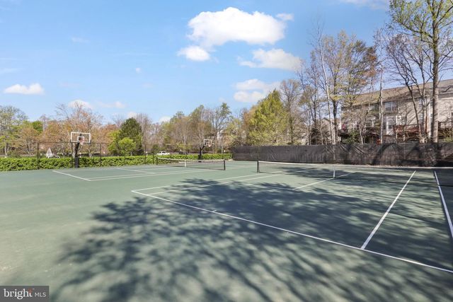 47606 WATKINS ISLAND SQ, Sterling, VA 20165