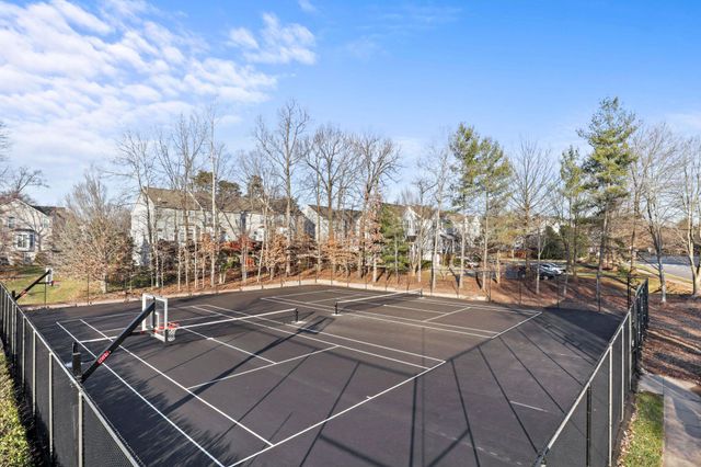 47606 WATKINS ISLAND SQ, Sterling, VA 20165