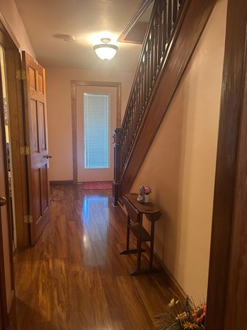 61 Catherine St, Chicopee, MA 01013