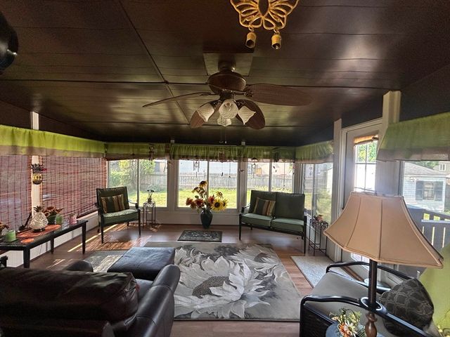 61 Catherine St, Chicopee, MA 01013