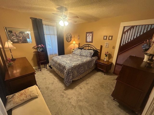 61 Catherine St, Chicopee, MA 01013