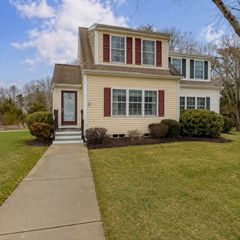 32 Carleton St 32, Wareham, MA 02558