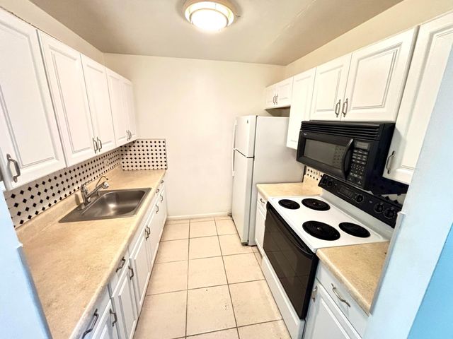 13350 SW 1ST Street 108P, Pembroke Pines, FL 33027