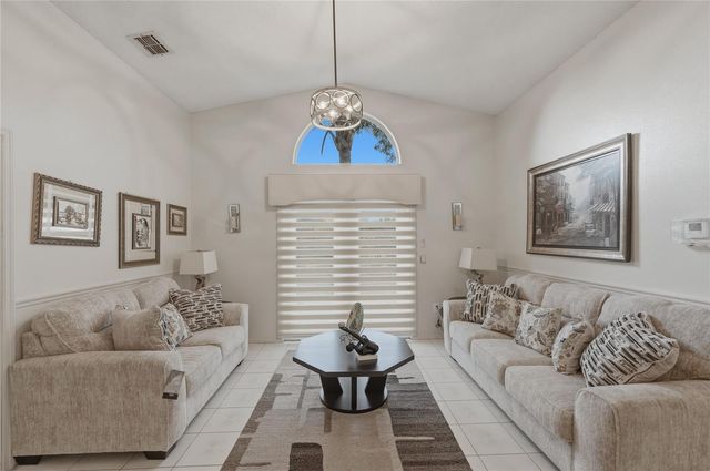 1521 LARKS NEST COURT, Orlando, FL 32824