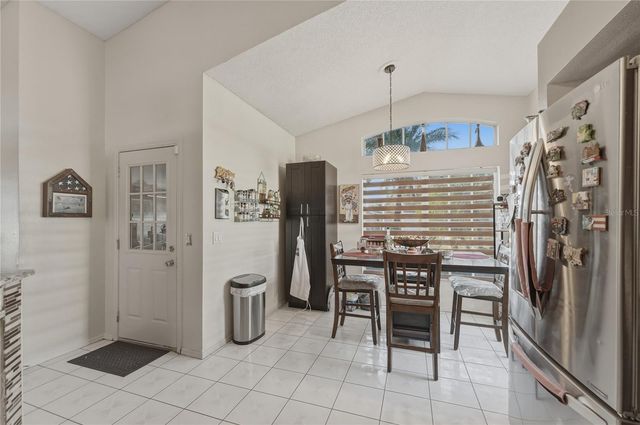 1521 LARKS NEST COURT, Orlando, FL 32824