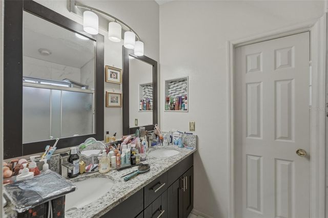 1521 LARKS NEST COURT, Orlando, FL 32824