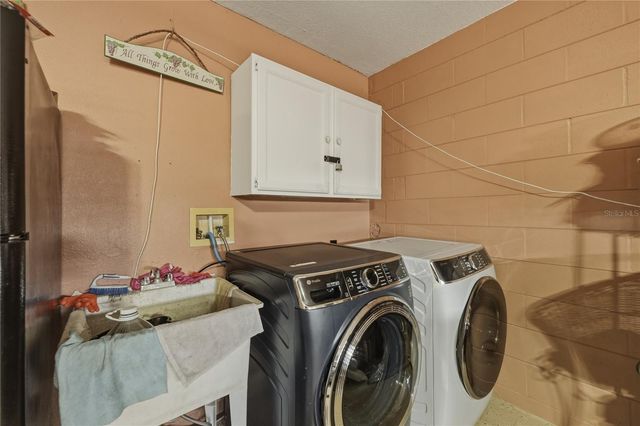 1521 LARKS NEST COURT, Orlando, FL 32824