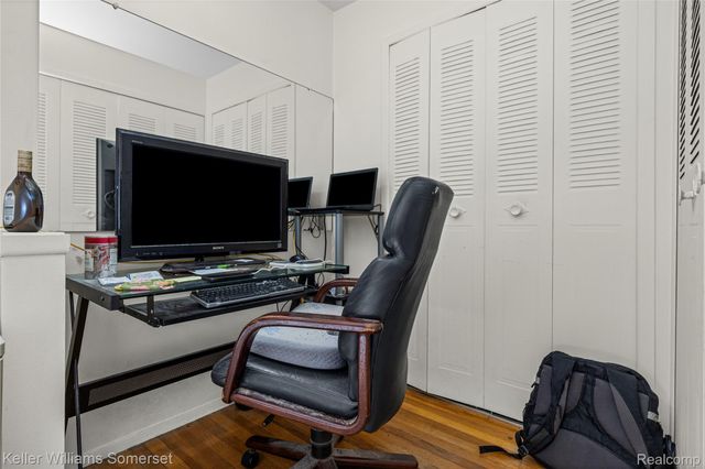 29484 Hoover Road, Warren, MI 48093