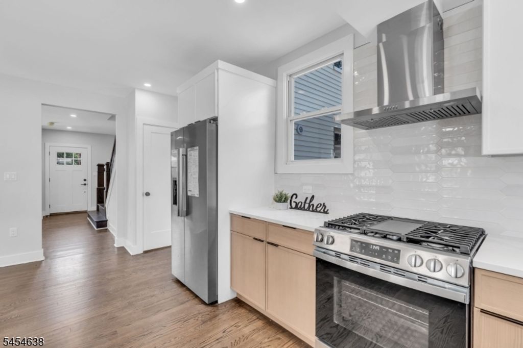 419 Martin St, Roselle Boro, NJ 07203 — photo 4