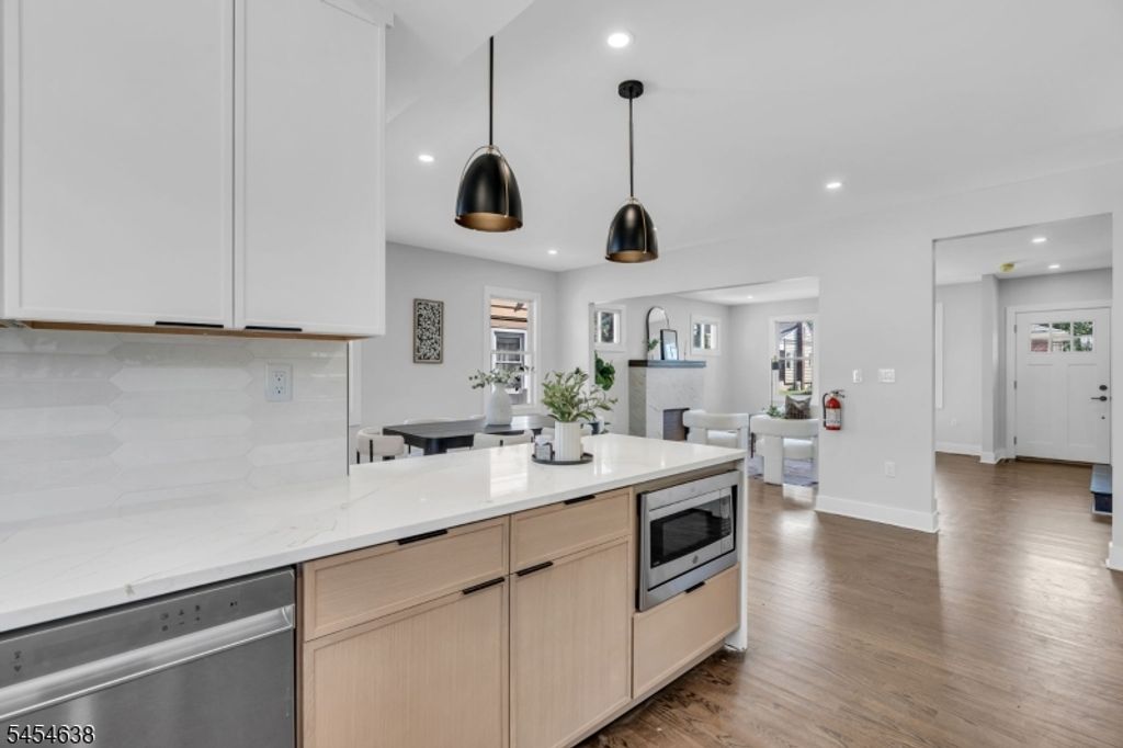 419 Martin St, Roselle Boro, NJ 07203 — photo 5