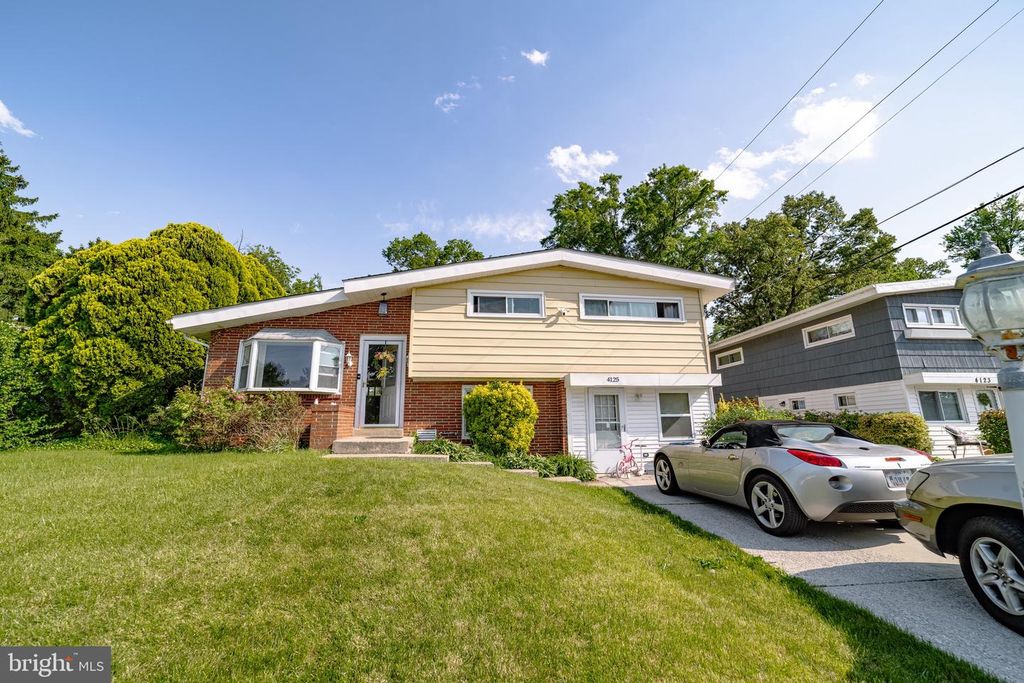 Image 1 of property listing at 4125 RONIS, Pikesville, MD 21208