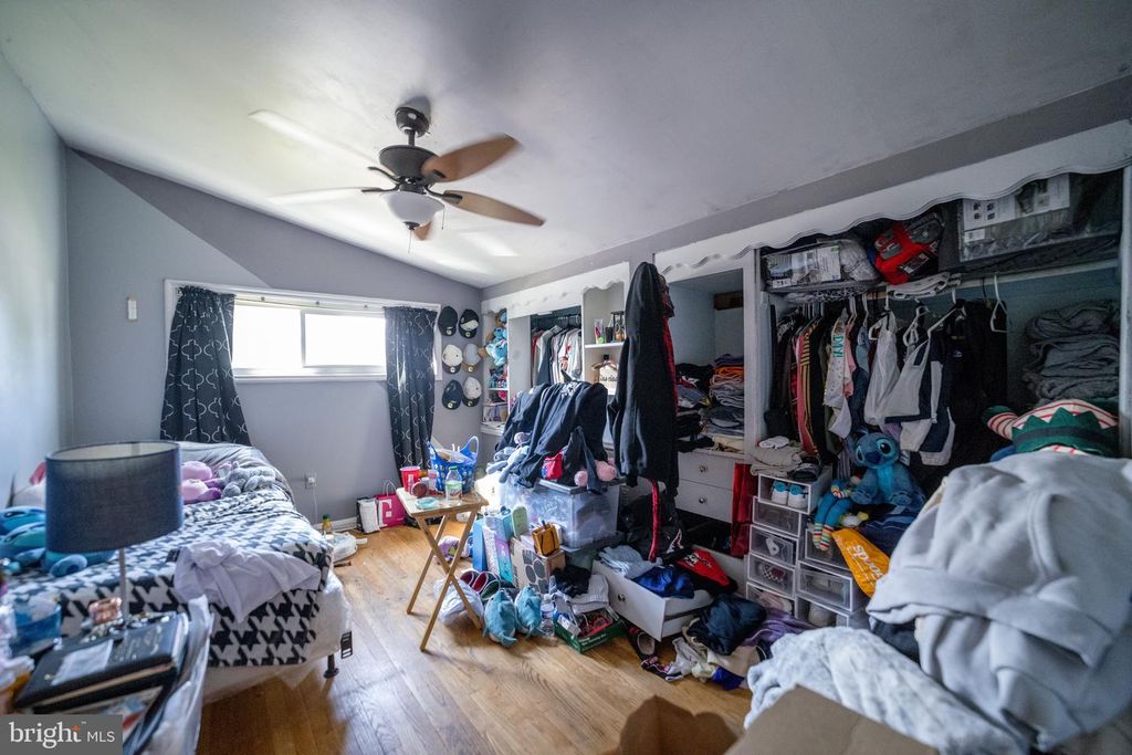 Image 10 of property listing at 4125 RONIS, Pikesville, MD 21208