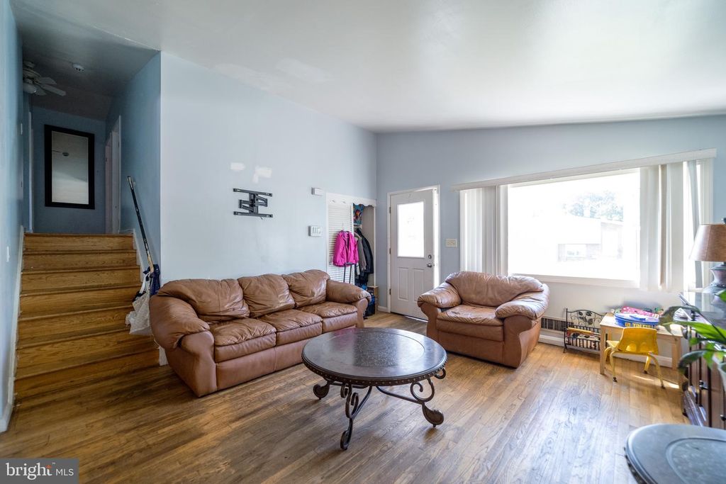 Image 14 of property listing at 4125 RONIS, Pikesville, MD 21208