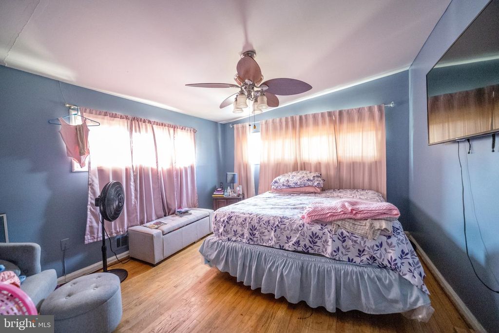 Image 15 of property listing at 4125 RONIS, Pikesville, MD 21208