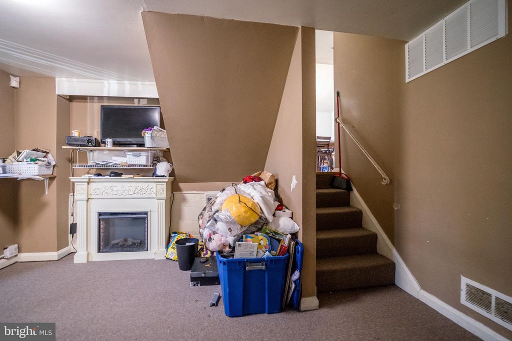 Image 21 of property listing at 4125 RONIS, Pikesville, MD 21208